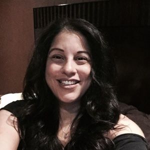 Meet your Posher, Roxanne